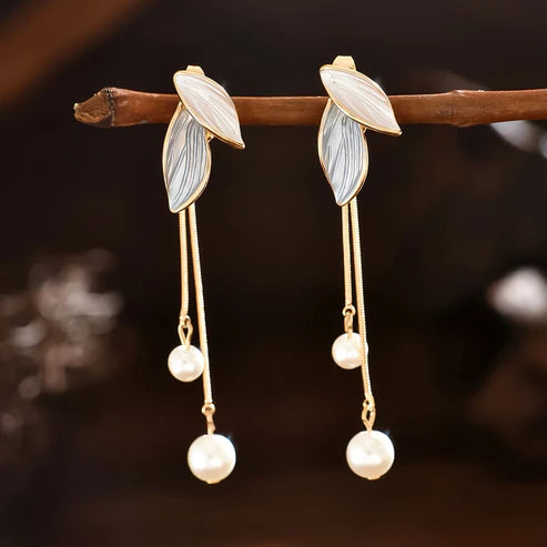 Elegant Leaf-Shaped Earrings with Pearls