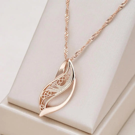 1+1 Offer: Elegant Harmonious Necklace in Gold