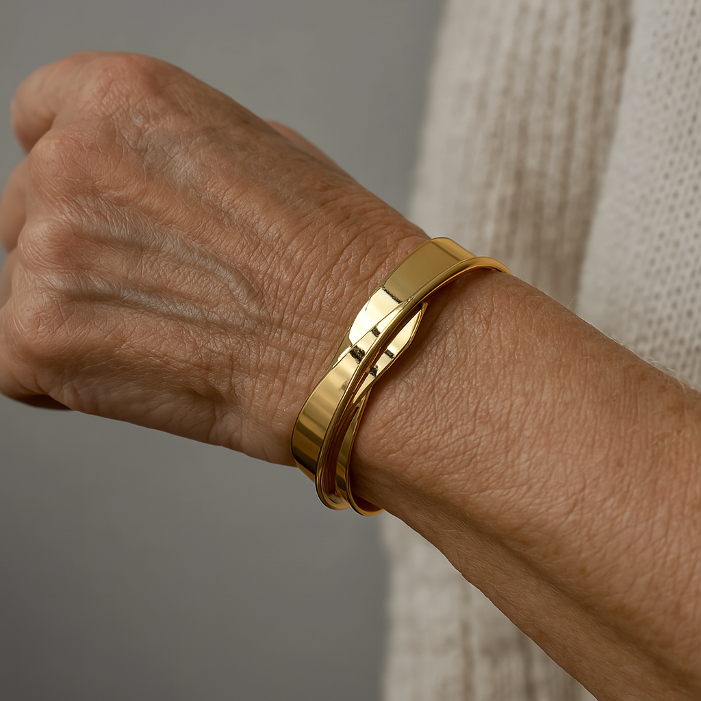 1+1 Offer: Classic Gold Bracelet