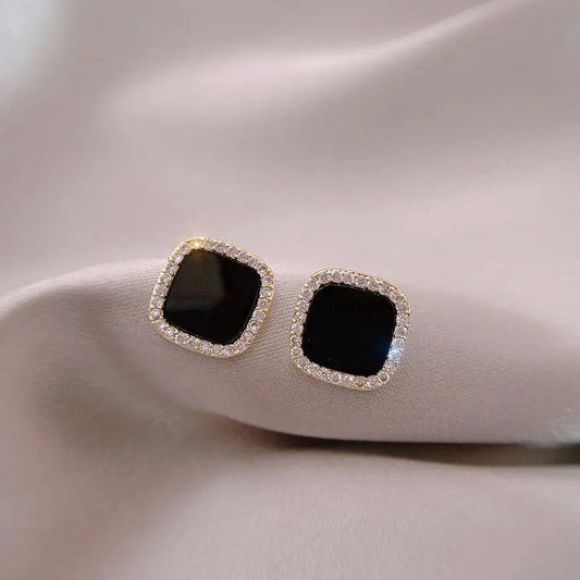 1+1 Offer: Timeless onyx earrings with diamonds