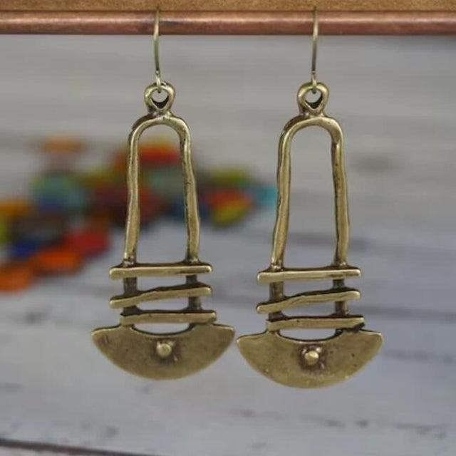 Geometric earrings with special shape