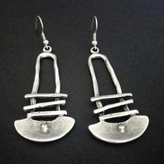 1+1 Offer: Geometric earrings with special shape