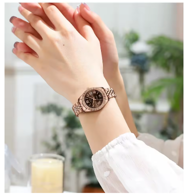 Luminous Dial Quartz Dress Watch For Women Elegant Everyday