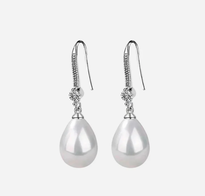 Evelyn | Handmade Sparkling Natural Pearl Earrings