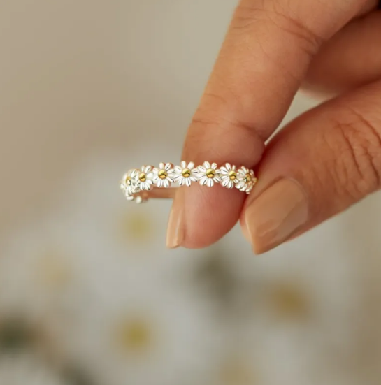 Silver Small Daisy Ring