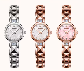 Magnificent Diamond Timepiece With SwissMade Rose Gold