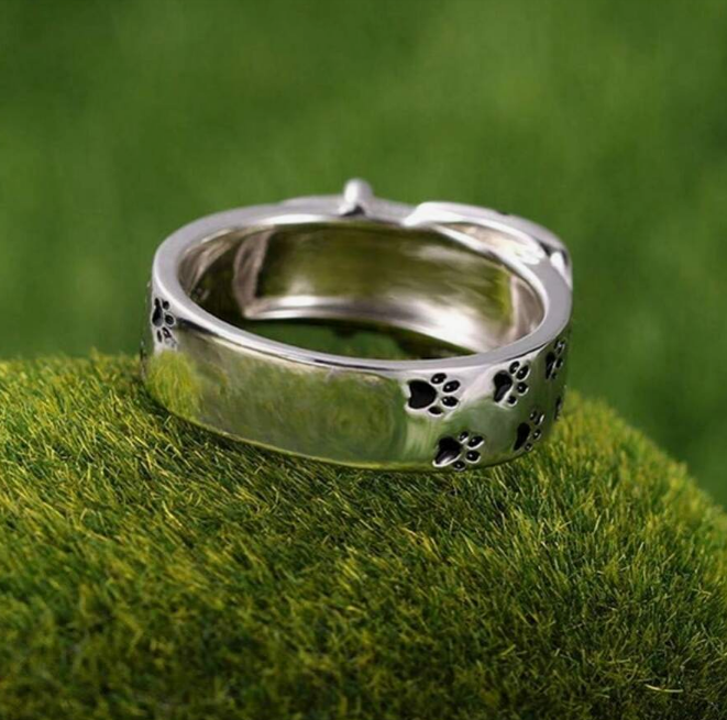 Puppy Paw Collar Ring