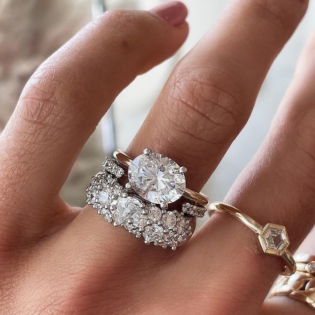 1+1 Offer: Vintage Brilliance Ring Set