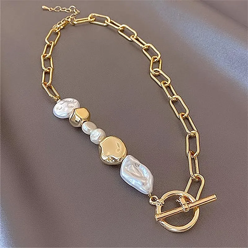 1+1 Offer: Vintage Golden Pearls Necklace