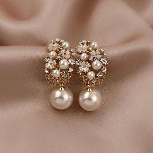1+1 Offer: Elegant Beautiful Pearl Earrings