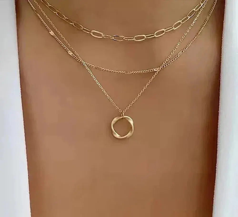 1+1 Offer: Vintage gold layered chain & pendant necklace