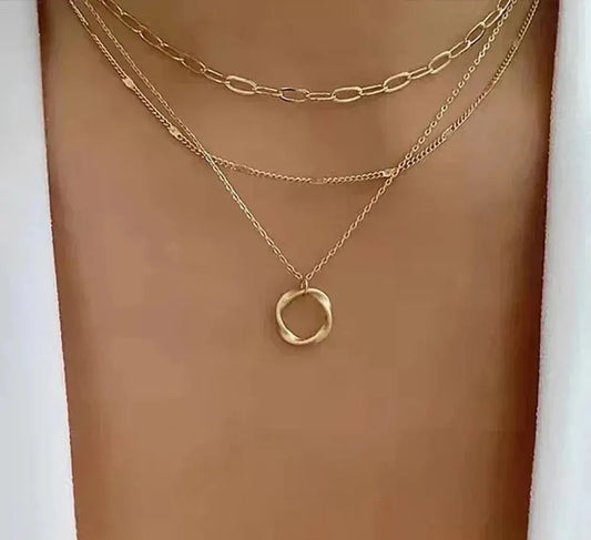 1+1 Offer: Vintage gold layered chain & pendant necklace