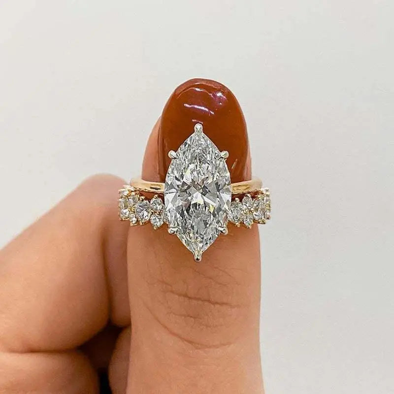 1+1 Offer: Luxury Marquise Diamond Ring Set in Gold