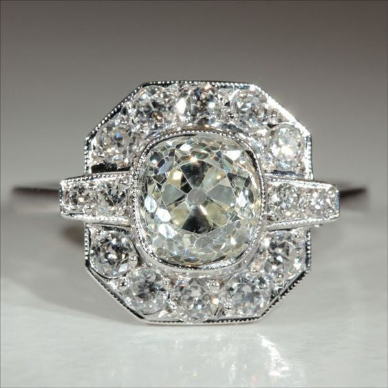 Vintage Zirconia & Silver Ring