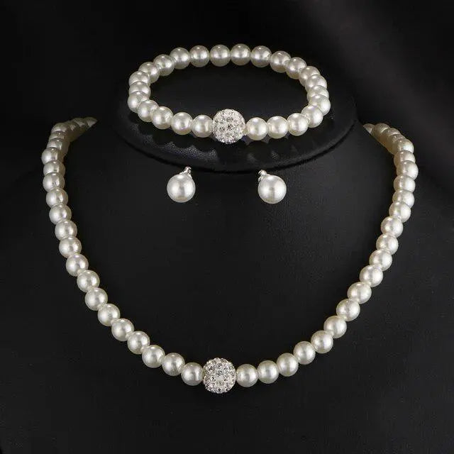 1+1 Offer: Elegant Pearl Set
