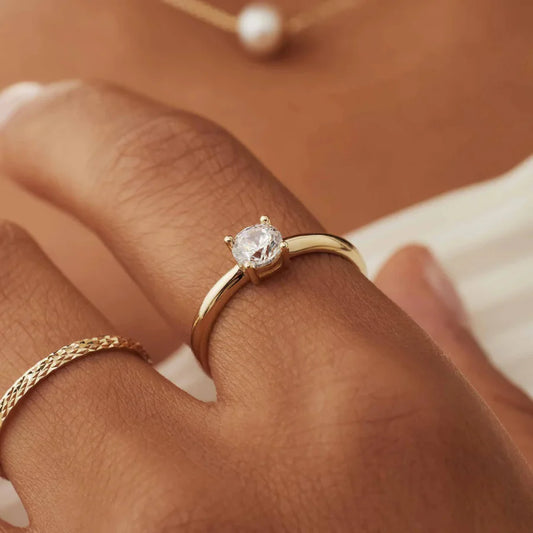 Elegant Lia Ring | Gold 14K