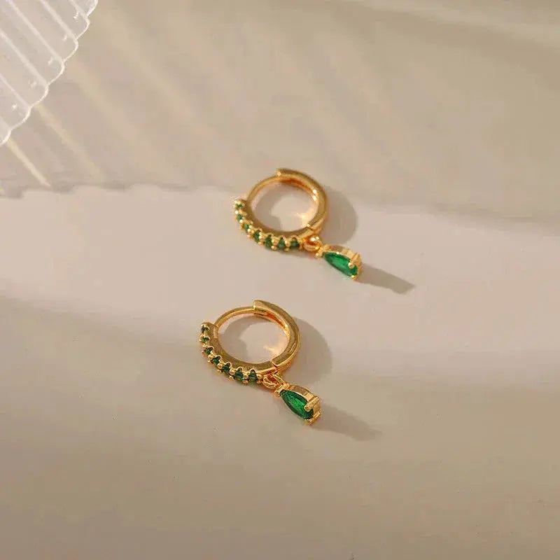 1+1 Offer: Zirconia earrings with emerald in gold