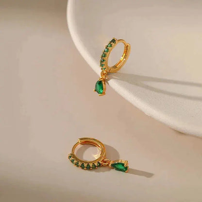 1+1 Offer: Zirconia earrings with emerald in gold