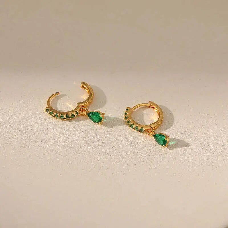 1+1 Offer: Zirconia earrings with emerald in gold