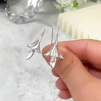 1+1 Offer: Silver Flower Earrings