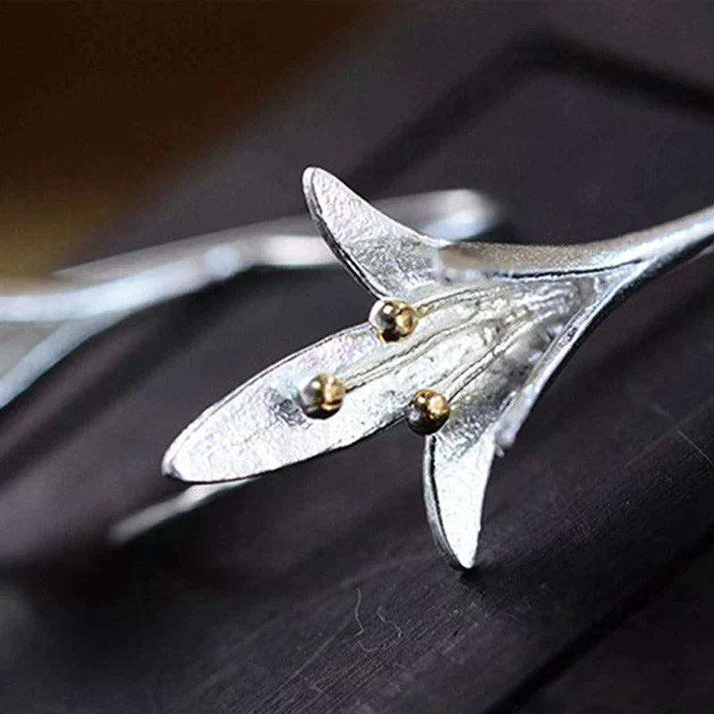 1+1 Offer: Silver Flower Earrings