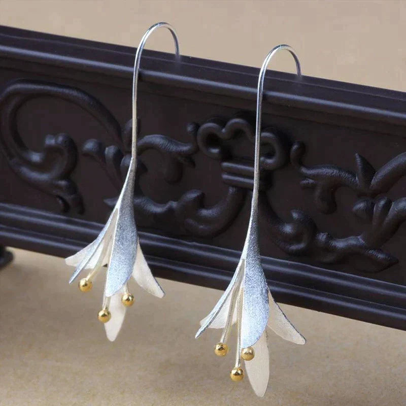 1+1 Offer: Silver Flower Earrings