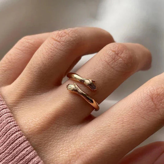 Hug Shaped Adjustable Finger Ring