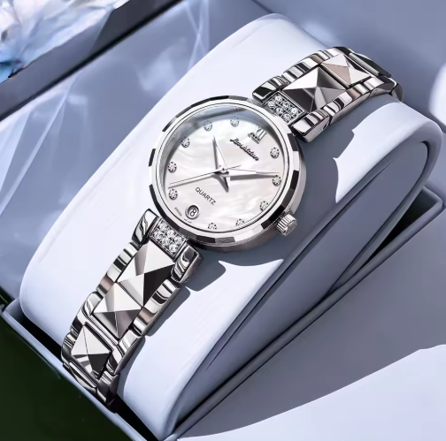 Magnificent Diamond Timepiece With SwissMade Rose Gold