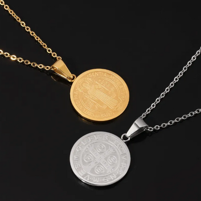 Round O-Shaped Pendant Necklace