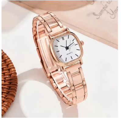 Luxurious Quartz Watch Featuring Stainless Steel Band