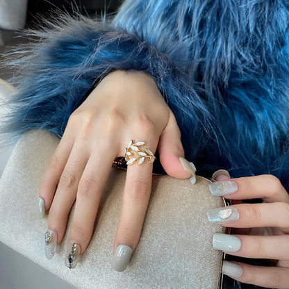 Mother-of-Pearl Leaf Alloy Ring