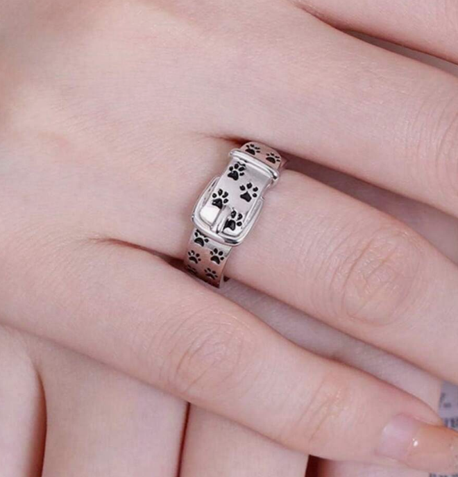Puppy Paw Collar Ring