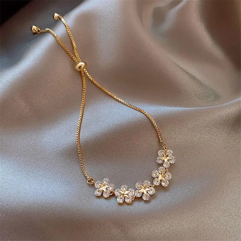 1+1 Offer: Bracelet Crystal Daisy in Gold