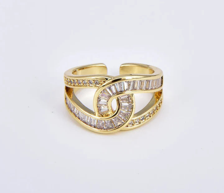 Mia | Elegant, knotted adjustable ring