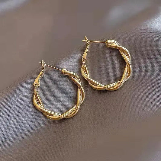 1+1 Offer: Elegant golden knotted earrings