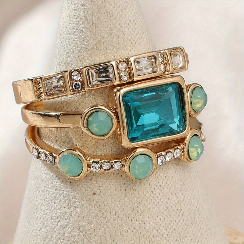 1+1 Offer: Ring set with ocean blue crystals
